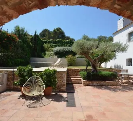 Villa Sleeps 10 Pool Wifi Begur
